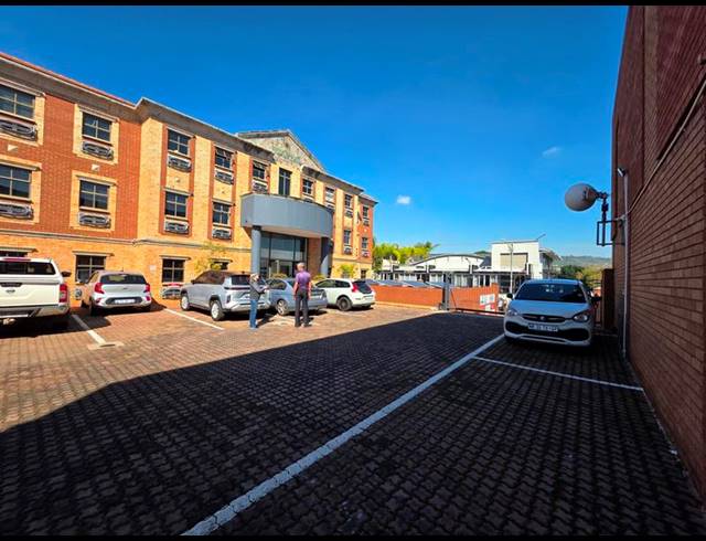 BUSINESS PROPERTY TO RENT IN NIEUW MUCKLENEUK
